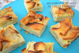 Quadrotti di mele al latte: Quadrotti Di Mele Al Latte E Mistra Lagreg