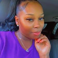 Alysia Mack's Instagram, Twitter & Facebook