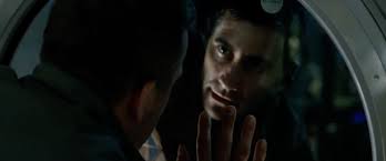 The entire crew is unaware of the impending nightmare set to descend upon them when the alien parasite planted inside its unfortunate host is birthed. Jake Gyllenhaal S Life Mixes Gravity With Alien Trailer Bloody Disgusting