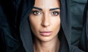 Amanda Paez's Instagram, Twitter & Facebook