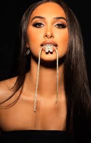 Madison Link's Instagram, Twitter & Facebook