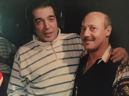 Quién no recuerda en sus películas o sintió conmoción en las letras de sus canciones por lo apuesto que era ? Lorena Martins On Twitter Tal Como Comente Cacho Castana Desde Joven Frecuentaba Los Prostibulos De Mi Padre Cachocastana No Era El Unico Aunque Nunca Saco Este Tipo De Info Su Comentario Me Hace Reaccionar Https T Co Fo2atxfvii