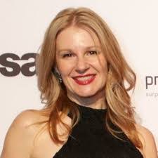 Jo Knox's Instagram, Twitter & Facebook