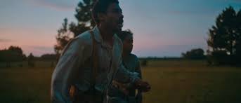 The underground railroad dizisini sitemize tıklayarak full hd kalite farkıyla türkçe bir şekilde izleyebilirsiniz. The Underground Railroad Clip Barry Jenkins Shares New Look Film