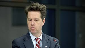 In 2006 bosma was elected into the dutch parliament for the party for freedom of gee. Pvv Er Bosma Geen Kandidaat Kamervoorzitter Nos