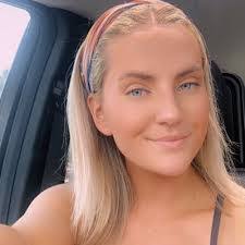 Danielle Gallardo's Instagram, Twitter & Facebook