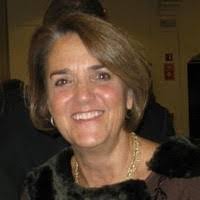 Lori Dyer's Instagram, Twitter & Facebook