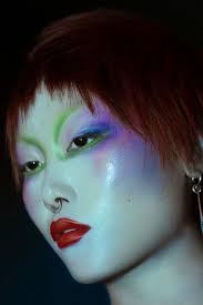 Hi! Looking for an HMUA or a MUA (that stands for makeup artists for those  who may not know) to do a transformation for a photo shoot. Think of these  vibes below!