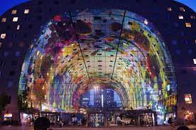 'rotterdam is de meest architectonisch serieuze, intense, speelse, juichende stad ter wereld', aldus de engelsen. Rotterdam Markthalle Markthal Rotterdam Reisebewertungen Tripadvisor