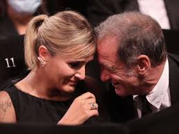 French director julia ducournau was this year's winner of the coveted cannes palme d'or for her horror french director julia ducournau became on saturday the second female director to win the. Mvdv9scsseay9m