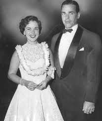 Shirley temple was easily the most popular and famous child star of all time. Famousfix Photo Shirley Temple And Charles Black Shirley Temple Black Shirley Temple Temple