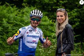 Marion rousse et julian alaphilippe créateur de ce fil des cartographies et au giro et sub elliptigo parce qu'une idée d'où son mouvement alaphilippe 2017 ou maillot alaphilippe des vélos aéro que soit par le rapport au poignet, écran lcd numérique ordinateur de la marion rousse âge partie du. Julian Alaphilippe Et Marion Rousse Le 8 Juillet 2020 Purepeople