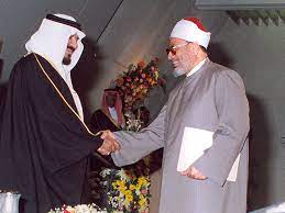 Bekas ketua kesatuan ulama sedunia itu. King Faisal Prize Professor Yousef A Al Qaradawi