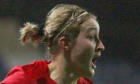 Leeds' Ellen White can be England's first-choice striker, says her coach
