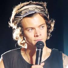 Gli ultimi avvistamenti del cantate, l'estate scorsa in vacanza in . Harry Styles Le Foto Piu Belle Foto 31 Di 40 10elol