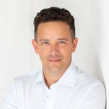 Accelerating Modernization To The Cloud With AWS, Harness and Converge