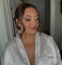 Amanda Monahan 🤍 Florida Makeup Artist (@mandaglamsya) • Instagram photos  and videos