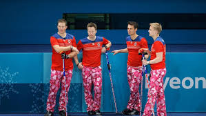 Die roten, weißen und blauen americana taschen zeigen durch die shorts distressing! Curling Bei Olympia 2018 Team Norwegen Bezaubert Mit Herz Outfit Panorama Stuttgarter Nachrichten