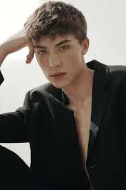 Paul Markgraf's Instagram, Twitter & Facebook