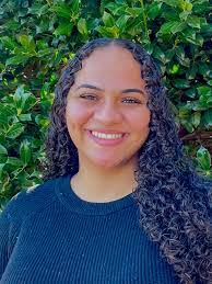 Lucy Hatch's Instagram, Twitter & Facebook