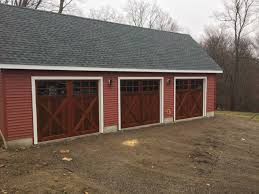 Fagan door offers some more suggestions to help you choose the best garage door color. Choosing The Right Color For Your Garage Door East Coast Overhead Door
