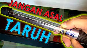 Ya, anda bisa membuat kolam ikan dari plastik yang banyak dijual di pasaran. Seperti Inilah Tata Cara Pemasangan Lampu Ultraviolet Yang Benar Pada Aquarium Ikan Mas Koki
