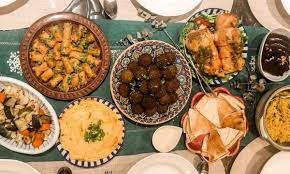 These 6 food delivery services serve a range of homecooked meals that come in cuisine ranging from local to western, thai, hakka and japanese. 8 Fresh Affordable Home Cooked Food That Deliver To Your Doorstep In And Around Kuala Lumpur