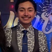 Aaron Leiva's Instagram, Twitter & Facebook