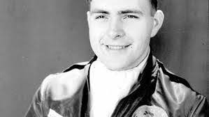 Dennis Iden's Instagram, Twitter & Facebook