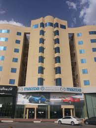 ولد «طه حسين علي بن سلامة» يوم الجمعة 15 نوفمبر 1889، وكان سابع ثلاثة عشر من أبناء أبيه حسين، وخامس أحد عشر من أشقائهِ، في قرية الكيلو قريبة من مغاغة إحدى مدن محافظة المنيا في الصعيد الأوسط. Ø§Ù„Ø­Ø§Ø¬ Ø­Ø³ÙŠÙ† Ø¹Ù„ÙŠ Ø±Ø¶Ø§ Ù…Ø§Ø²Ø¯Ø§ Mapio Net