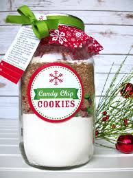 These enchanting snowy diy mason jar centerpieces are one of the easiest winter and christmas mason jar crafts ever. Diy Christmas Cookie Mason Jar Decoration Kit With 4 Recipe Options Canningcrafts