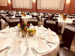 Angajare sofer microbuz scolar la centrul scolar de educatie incluziva rosiori de vede, judetul teleorman: Eventist Princess Ballroom Rosiori Salon Din Rosiorii De Vede