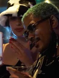 Munkey Biz Issue 18 by HAPPY MUNKEY