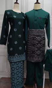 Baju kurung asyura — emerald green membolehkan anda melangkah penuh yakin. Songket Baju Kurung Emerald Green Women S Fashion Muslimah Fashion Baju Kurung Sets On Carousell
