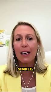 Rebecca Byars's Instagram, Twitter & Facebook