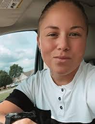 Amanda Vaught's Instagram, Twitter & Facebook