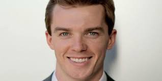 Surprise votes to remove arts commissioner running for City Council