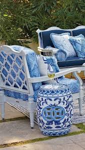 40 Excellent Bohemian Sofa Cover Designs Suitable For Living Room Livingroom Livingroomdecor Livingroomdecorideas Blue Decor Bohemian Sofa Garden Stool