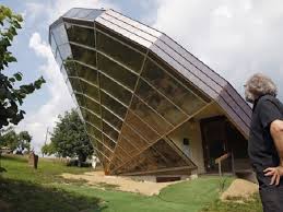 Maison Soleil Jpg 600 450 Mit Bildern Solarhaus Ungewohnliche Hauser Wasser