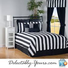 Black And White Comforter Full Size Pin By Tara Mchugh On The Livings Easy Comforter Sets Daybed Sets White Comforter