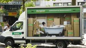 Europcar Lance Un Jeu Concours Pour Capturer Ses Camions Utilitaires Vehicle Signage Commercial Vehicle Truck Design