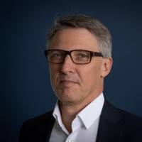 100+ perfiles de «Weiland»