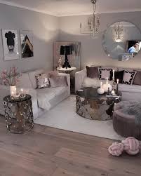 𝐏𝐈𝐍𝐓𝐄𝐑𝐄𝐒𝐓 𝐘𝐎𝐔𝐇𝟖𝐊𝐄𝐘 In 2020 Gold Living Room Decor Glam Living Room Gold Living Room