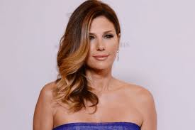 Daisy fuentes was mtv's first latina vj (signed to mtv and mtv latin america simultaneously). The Amazing Things Daisy Fuentes Does For Charities New York Gal