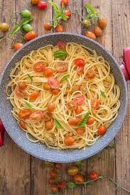 Spaghetti Aglio Olio E Peperoncino Or Also Known As Spaghetti With Garlic And Oil Is Probably One Of The Most P Olio Recipe Best Italian Recipes Pasta Dishes