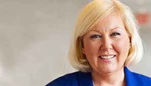 Kate Barton's Instagram, Twitter & Facebook