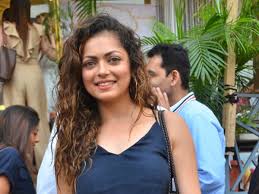 Bigg boss 13's favourite couple sidharth shukla and shehnaaz gill are all set to create a storm on social media with their new music video. Exclusive Drashti Dhami On Body Shaming Why Is It Okay For A Girl To Be Thin And Not For A Man Pinkvilla