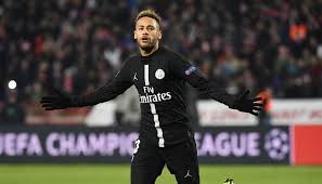 Simple et un bon suivi de commande et un livraison rapide ! Psg Le Maillot Exterieur 2019 2020 Aurait Fuite Il Est Tres Rouge