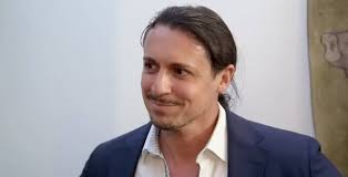 Peter confirms he's no longer friends with the Toms or Jax :  r/Vanderpumpaholics