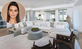 There's nothing like the schadenfreude of. Kendall Jenner Sells Her Los Angeles Home For 1million See Photos Hello